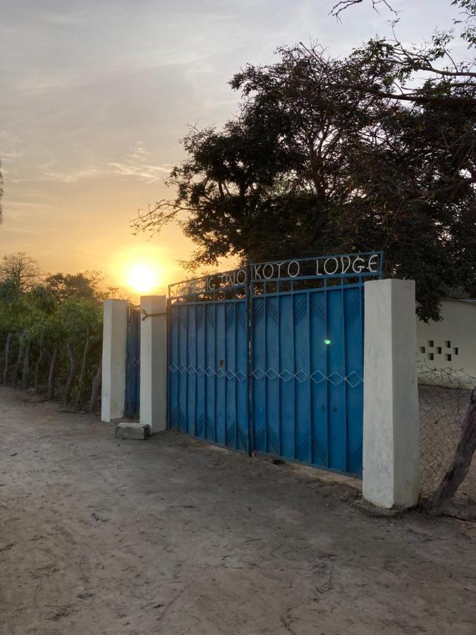 Talo Koto Lodge Sanyang Exterior foto